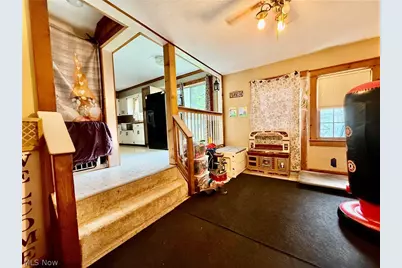 448 Hiwood Avenue, Munroe Falls, OH 44262 - Photo 3