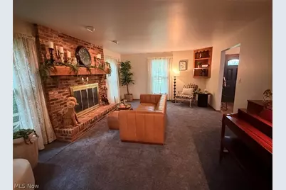 7342 Hubbard Bedford Road, Hubbard, OH 44425 - Photo 11