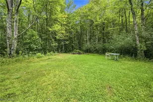 8995 Knotty Pine Ln, Chardon, OH 44024 - Photo 47