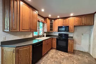 443 Lansing Rd, Akron, OH 44312 - Photo 11