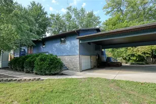 7707 Pioneer Dr, Blue Rock, OH 43720 - Photo 3