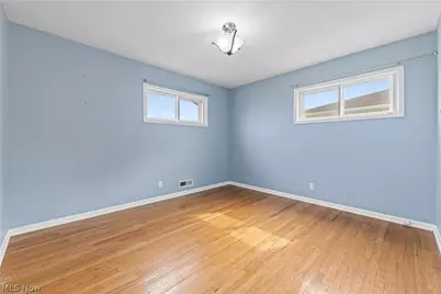 578 E Dartmoor Avenue, Green Hills, OH 44131 - Photo 31