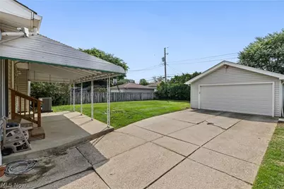 578 E Dartmoor Avenue, Green Hills, OH 44131 - Photo 45