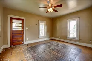 411 5th St NW, New Philadelphia, OH 44663 - Photo 7
