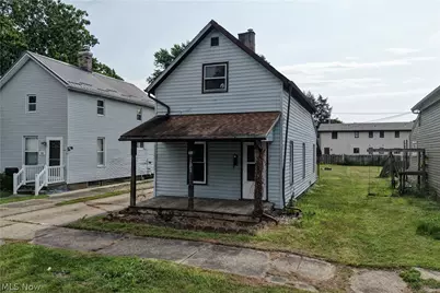 411 5th Street NW, New Philadelphia, OH 44663 - Photo 3