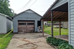 411 5th St NW, New Philadelphia, OH 44663 - Photo 21