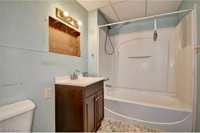 411 5th Street NW, New Philadelphia, OH 44663 - Photo 13