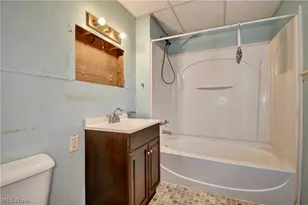 411 5th St NW, New Philadelphia, OH 44663 - Photo 13