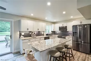 6466 Ridgewood Rd, Wadsworth, OH 44281 - Photo 5