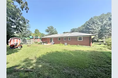 728 Hazelwood Drive, Vermilion, OH 44089 - Photo 17