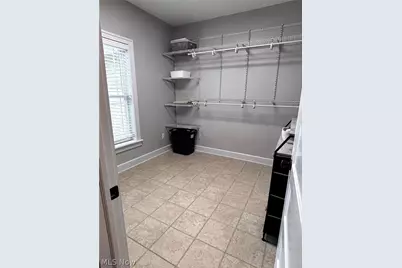 2976 Greenleaf Road, Akron, OH 44312 - Photo 19