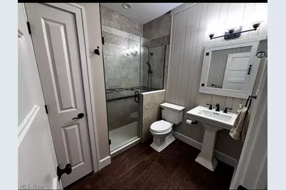 2976 Greenleaf Road, Akron, OH 44312 - Photo 15