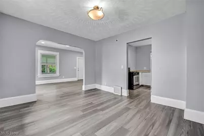 950 Haynes Street, Akron, OH 44307 - Photo 5