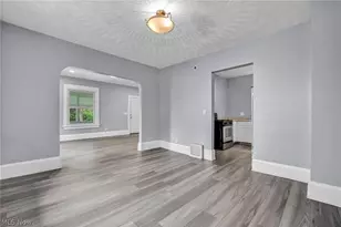 950 Haynes St, Akron, OH 44307 - Photo 5
