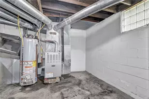 950 Haynes St, Akron, OH 44307 - Photo 25
