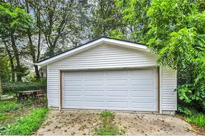 950 Haynes Street, Akron, OH 44307 - Photo 33