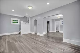 950 Haynes St, Akron, OH 44307 - Photo 7