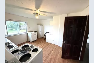 9408 Tallmadge Road, Diamond, OH 44412 - Photo 31