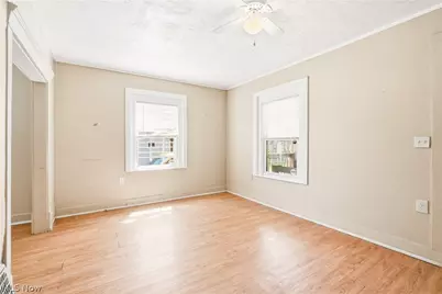 285 Sumner Court, Akron, OH 44311 - Photo 3