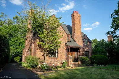 2677 Belvoir Boulevard, Huber Heights, OH 44122 - Photo 1