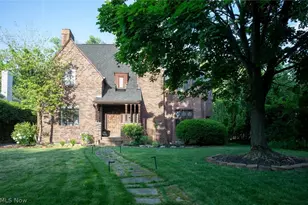 2677 Belvoir Blvd, Huber Heights, OH 44122 - Photo 3