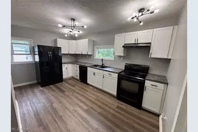 1554 Wheeling Avenue, Zanesville, OH 43701 - Photo 9