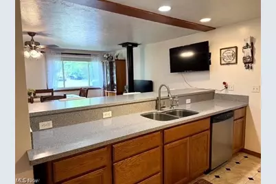 10457 Persimmon Street NW, Canal Fulton, OH 44614 - Photo 5