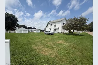514 Barnett Avenue, Newcomerstown, OH 43832 - Photo 9