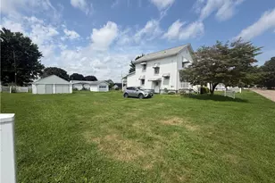 514 Barnett Ave, Newcomerstown, OH 43832 - Photo 9