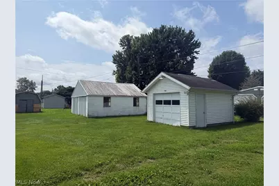514 Barnett Avenue, Newcomerstown, OH 43832 - Photo 13
