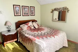 275 21st St NW, Barberton, OH 44203 - Photo 9