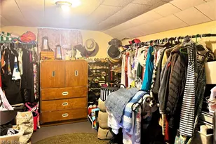 275 21st St NW, Barberton, OH 44203 - Photo 35
