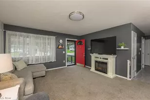 2715 Delaware Cir, Dover, OH 44622 - Photo 11