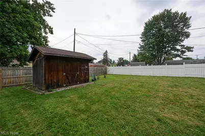 606 10th Drive NW, New Philadelphia, OH 44663 - Photo 5