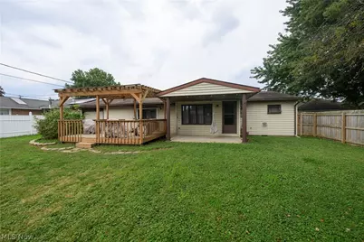 606 10th Drive NW, New Philadelphia, OH 44663 - Photo 3