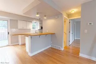 8756 Concord Ct, Chagrin Falls, OH 44023 - Photo 5