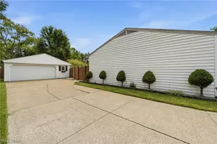 33909 Clark Dr, North Ridgeville, OH 44039 - Photo 37