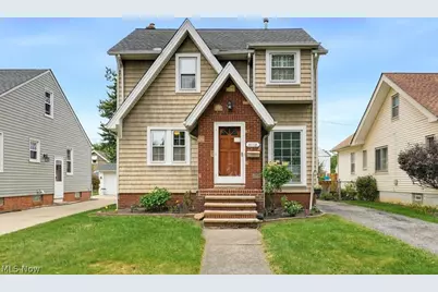 4112 W 158th Street, Loveland, OH 44135 - Photo 1