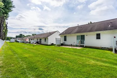 315 Abby Lane, Hartville, OH 44632 - Photo 5