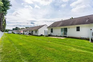315 Abby Ln, Hartville, OH 44632 - Photo 5