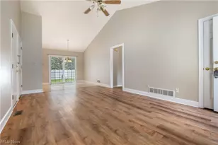 315 Abby Ln, Hartville, OH 44632 - Photo 17