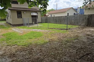 1635 Triplett Blvd, Akron, OH 44306 - Photo 3