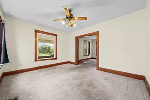 247 W Summit St, Alliance, OH 44601 - Photo 9