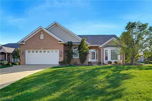 2222 Burberry St NW, North Canton, OH 44720 - Photo 3