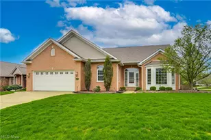 2222 Burberry St NW, North Canton, OH 44720 - Photo 3