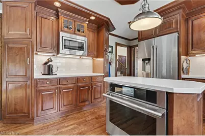 2835 Valley Road, Cuyahoga Falls, OH 44223 - Photo 9