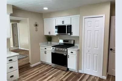 39569 Calann Drive, Elyria, OH 44035 - Photo 3