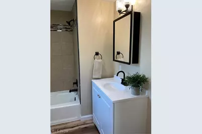 39569 Calann Drive, Elyria, OH 44035 - Photo 9