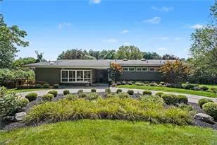 3610 Knollwood Ln, Akron, OH 44333 - Photo 1