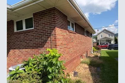 3835 Adams Avenue, Shadyside, OH 43947 - Photo 9